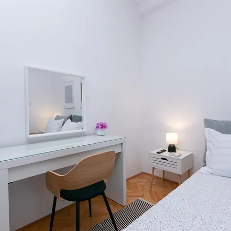By The Sea Podgora, Makarska - 20231 Apartment *